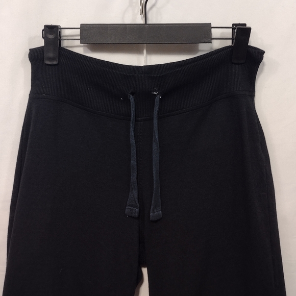 Alo Coolfit Athletic Shorts Women's XS Black Sporty Jogging Workout Summer - Picture 2 of 7